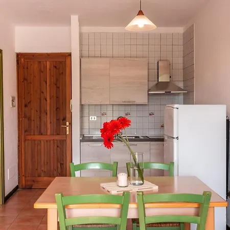 Glorious Le Pavoncelle 1 Bedroom Sleeps 4 Child *