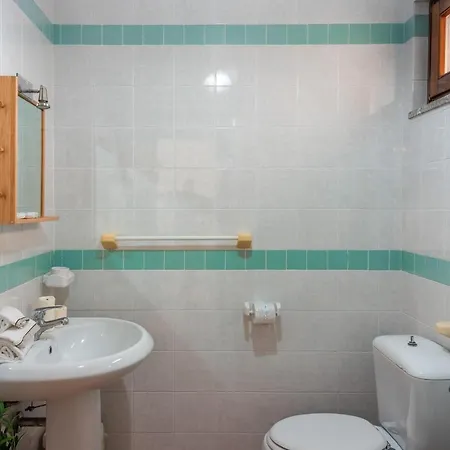 Glorious Le Pavoncelle 1 Bedroom Sleeps 4 Child *