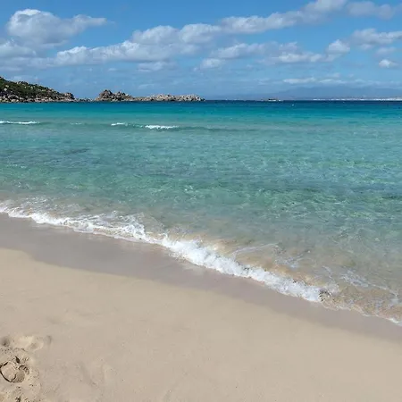 Glorious Le Pavoncelle 1 Bedroom Sleeps 4 Child Santa Teresa Gallura